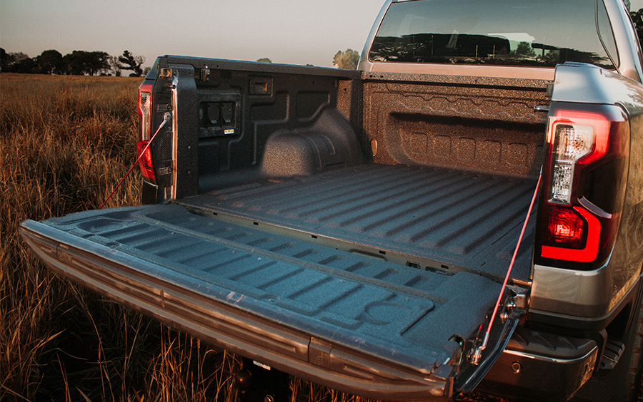 bakkie liners , vehicle liners